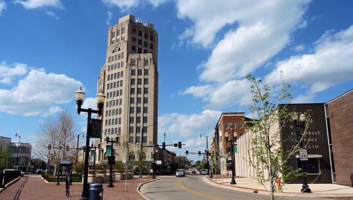 Explore Downtown Elgin